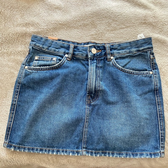Zara Jean Skirt - Picture 1 of 3